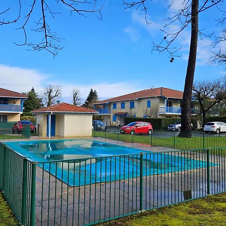 - Piscine - Famille - Centre Soustons